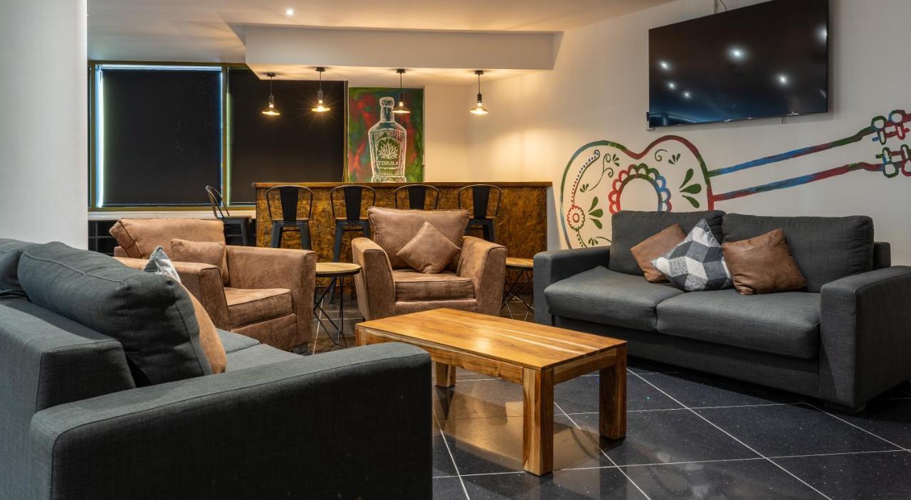 The Bling Hotel By Ustay Aparthotels Liverpool Extérieur photo