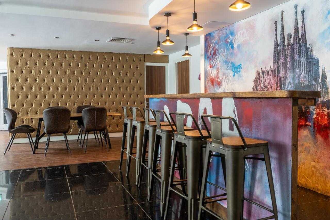 The Bling Hotel By Ustay Aparthotels Liverpool Extérieur photo